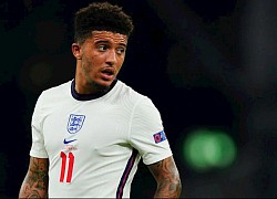 Quay ngoắt 180 độ, Gary Neville ủng hộ Jadon Sancho