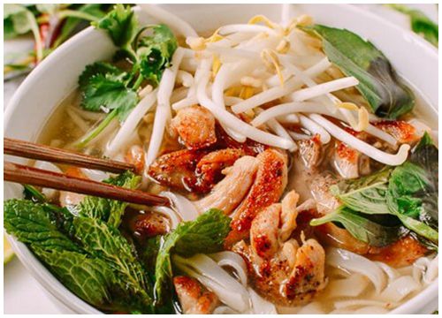 3 cách nấu phở ăn sáng cực nhanh mà vẫn ngon miễn chê, không hề thua kém nhà hàng