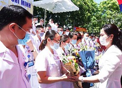 70 y bác sĩ Quảng Ninh lên đường chi viện TPHCM