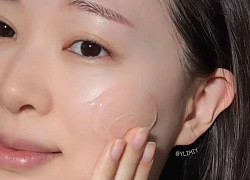 Nhân những ngày ở nhà, chị em hãy tranh thủ tút tát lại làn da với 5 bước skincare sau