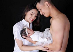 Ở xa nhau, Dũng trung vệ liền gửi ảnh body 6 múi cho vợ nhưng bị thắc mắc: 'Gửi ảnh có ý gì vậy?'