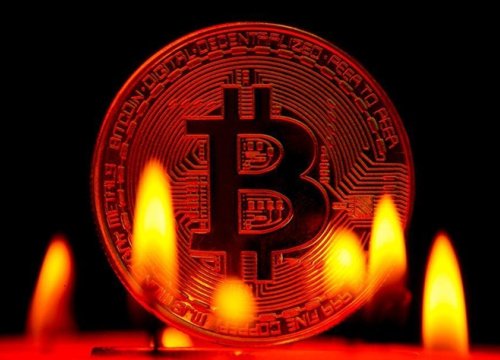 Giá Bitcoin hôm nay 14/7: Bitcoin tiếp tục đỏ lửa