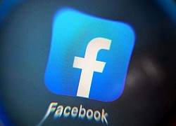 Nhân viên Facebook lén theo dõi phụ nữ