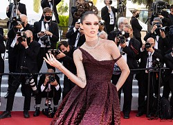 'Nữ hoàng tạo dáng' Coco Rocha bị chê lố trên thảm đỏ Cannes