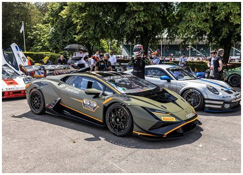 Phiên bản cuối cùng của Lamborghini Aventador lần đầu xuất hiện