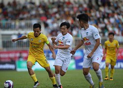 V-League 2021: Dừng hay đá, cần được quyết sớm