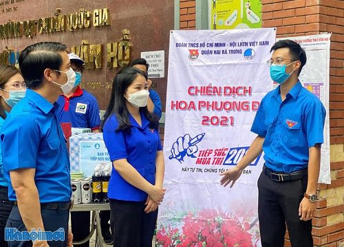 185.000 tình nguyện viên đã tham gia chương trình "Tiếp sức mùa thi"