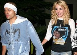 Bạn thân Britney Spears tố sự thật ghê người: Gia đình tạo bằng chứng giả để dựng chuyện sử dụng ma túy, liên tục bị ép uống thuốc