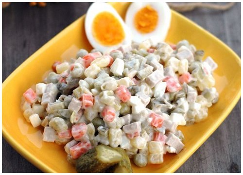 Cách làm salad kiểu Nga giải nhiệt cho bữa ăn ngày hè