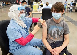 Canada vượt Mỹ về tỷ lệ dân số tiêm đủ liều vaccine phòng COVID-19