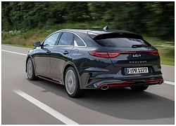 KIA Ceed 2022 có thiết kế đuôi xe giống Porsche Panamera