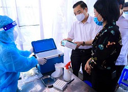 Hà Nội đủ năng lực triển khai chiến dịch tiêm 200.000 mũi vắc xin COVID-19/ngày