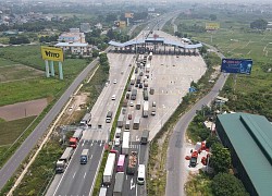 Kiểm soát người vào thủ đô, cao tốc Pháp Vân - Cầu Giẽ ùn tắc hàng cây số
