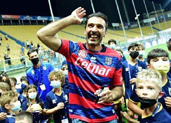 Ở tuổi 43, Buffon trở lại Parma