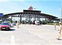 Phân luồng, nhận diện phương tiện từ xa tại các chốt kiểm soát COVID-19