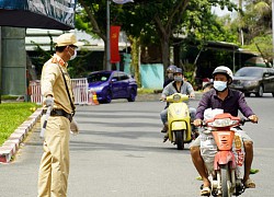 Vũng Tàu không cho đi làm bằng xe 2 bánh hay đi bộ, shipper phải có giấy xét nghiệm