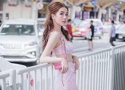 Ngọc Trinh lại khoe hàng hiệu gần nửa tỷ, vòng 1 lấp ló mới gây chú ý