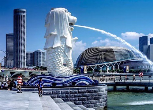 Hé lộ những bí mật ít biết về tượng sư tử biển nổi tiếng Singapore