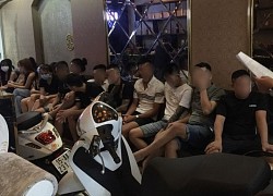 Quán karaoke hoạt động chui, lãnh đạo 3 quận, huyện phải kiểm điểm