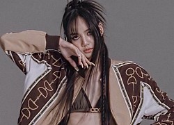 HOT: Chính chủ Lisa (BLACKPINK) tiết lộ hình ảnh trong phòng thu, bật mí luôn tên bài debut solo qua dòng chữ bí ẩn?