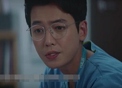 Kiếm đâu ra người yêu như Jun Wan của Hospital Playlist: Chia tay 1 năm vẫn thao thức, "lúc ăn ngon cũng nhớ" về tình cũ