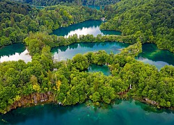 Ngắm nhìn vẻ đẹp mê hoặc của hồ Plitvice, Croatia