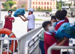 Tàu cao tốc chở rau 0 đồng từ miền Tây cập bến Bạch Đằng