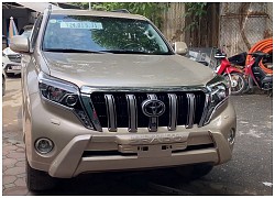 Toyota Land Cruiser Prado VXL máy xăng 4.0L hiếm gặp tại Việt Nam