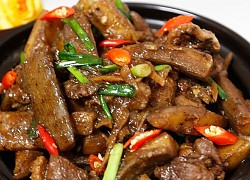 2 Cách làm vịt kho chuối xanh và kho riềng lạ miệng, ăn là ghiền