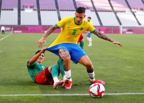 Cầu thủ Brazil và Mexico xô xát ở trận bán kết Olympic