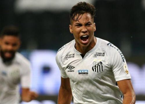 Juventus đón tân binh đầu tiên ở kỳ chuyển nhượng Hè