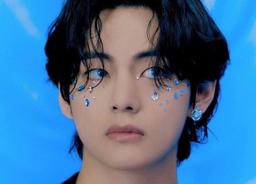 V BTS trong phong cách 'flamboyant', fan có ấn tượng thế nào?