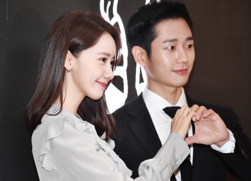 Xỉu ngang "combo visual" Yoona - Jung Hae In ở sự kiện cao cấp: Nữ thần SNSD như tiểu thư tài phiệt, tình tứ bất ngờ với tài tử cực phẩm