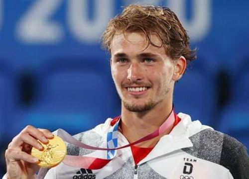 Zverev đi vào lịch sử với tấm huy chương Vàng Olympic Tokyo