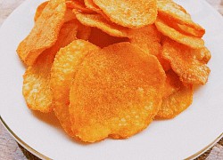 Cách làm snack khoai tây phô mai giòn tan các bé nhỏ thích mê