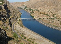 Cảnh báo thảm họa nhân đạo do sông Euphrates ngày càng thu hẹp