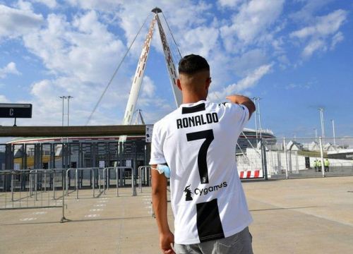 CĐV Juventus đang rất nhớ Ronaldo