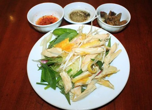 Cơm gà Tam Kỳ hút khách Sài Gòn