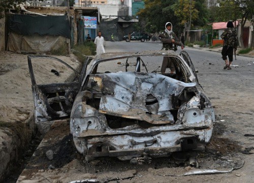 IS nhận trách nhiệm nã rocket vào sân bay Kabul