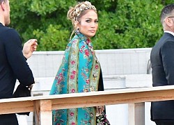 Jennifer Lopez hóa 'bà hoàng' sang chảnh tại sự kiện thời trang