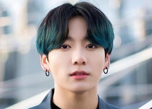 Jungkook BTS gây 'bão' trên TikTok với visual cực phẩm