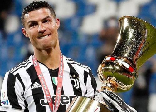 Ronaldo gây rối giải Ngoại hạng Anh