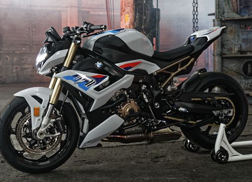 Sau Việt Nam, BMW S1000R 2021 có mặt ở Malaysia