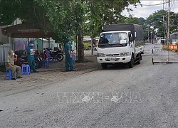 Siêu thị quá tải đơn hàng, nhiều tuyến đường vắng vẻ tại TP Hồ Chí Minh