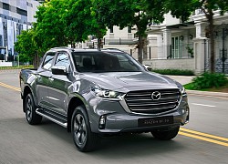 So tài Mazda BT-50 đấu "vua bán tải" Ford Ranger