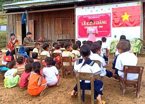 Văn mẫu và câu chuyện "học tủ' "học vẹt"