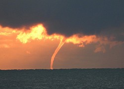 52 vòi rồng xuất hiện trong một ngày tại Great Lakes