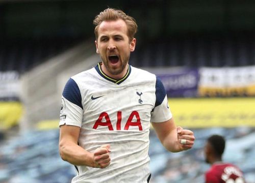 Berbatov chỉ trích Harry Kane