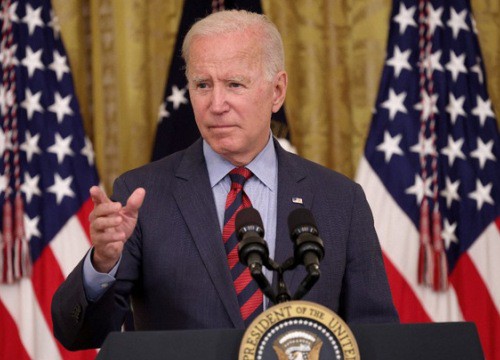 Biden ngầm chỉ trích giới chức Florida và Texas