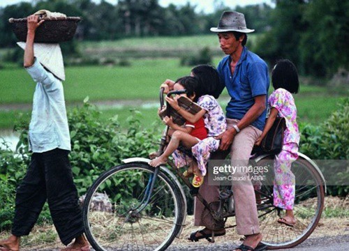 Bồi hồi nhìn lại cuộc sống ở nông thôn Việt Nam đầu thập niên 1990